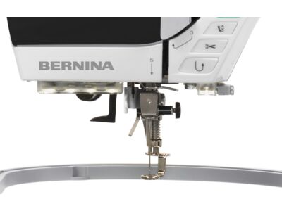 BERNINA 590