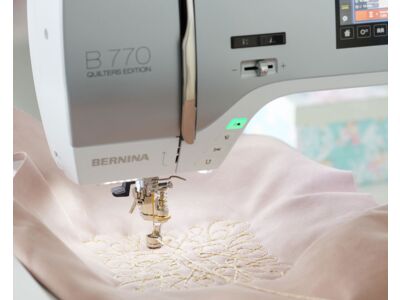 BERNINA 770 QE PLUS